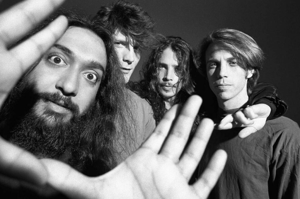 Soundgarden Niente Specchi in Camerino Valeria Sgarella